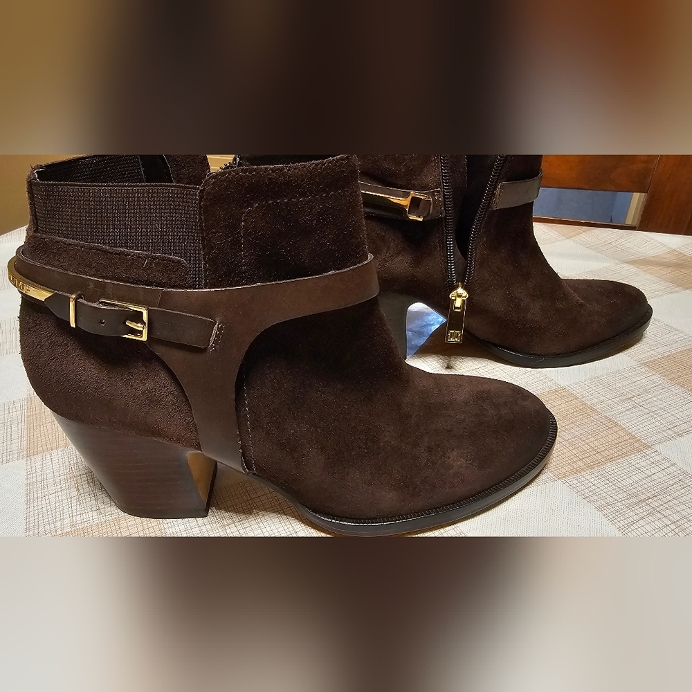 Ivanka Trump Leslie Leather and Suede Brown Ankle Boots.Sz.7 1/2M B-3